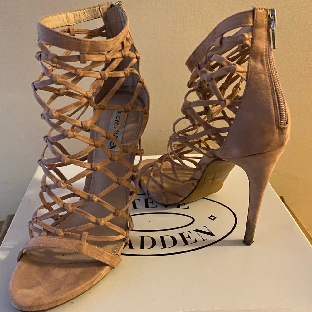 Steve Madden Blush heels